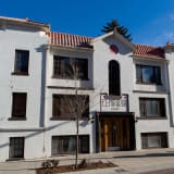 Exterior view of El Mirador Apartments in 2015.