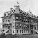 Exterior view of the Misericordia Hospital, taken circa 1915.