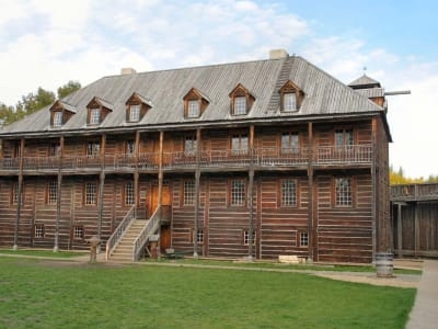 Big House at Fort Edmonton Park, 2007, front elevation. Photo by Lawrence Herzog. Courtesy of COE Sustainable Development.