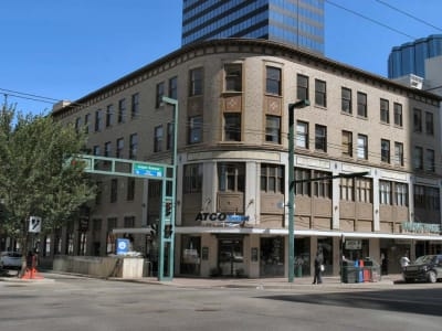 Birks Building, 2007, front view from Jasper Avenue. Photo by Lawrence Herzog. Courtesy of COE Sustainable Development.
