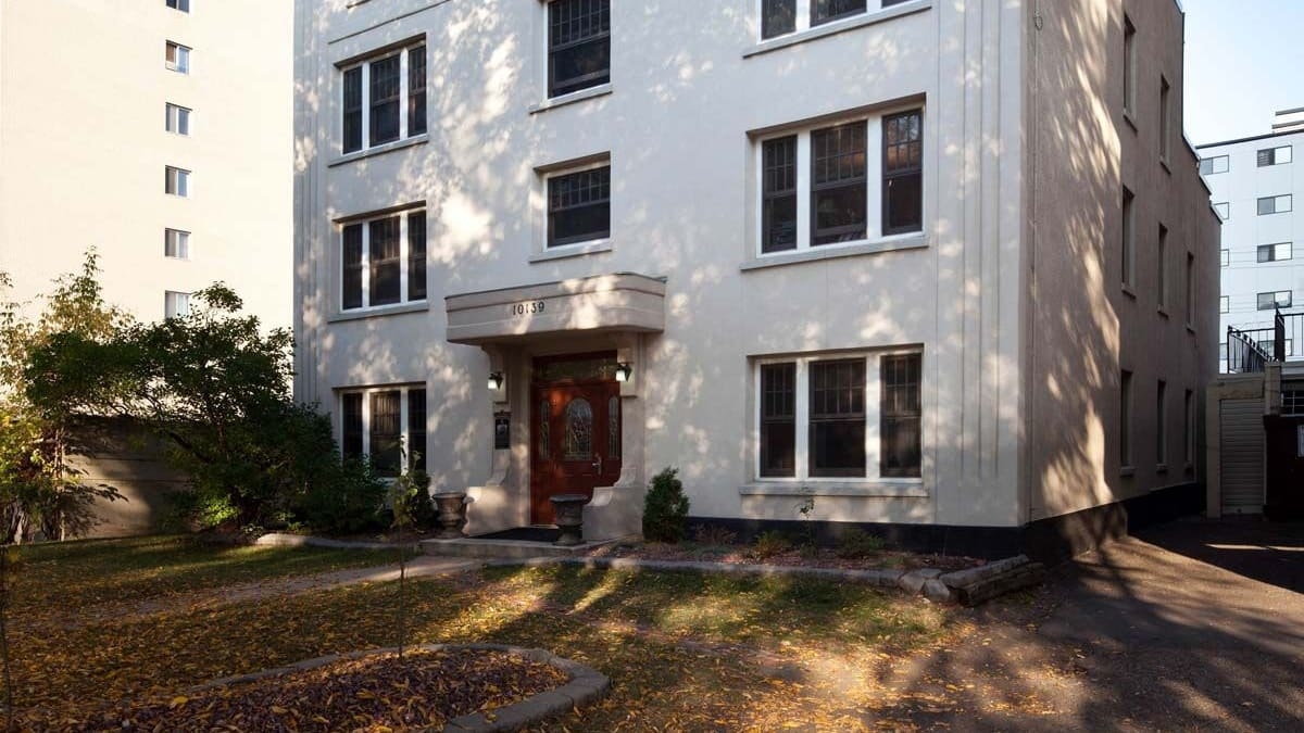 Photo of Balfour Manor, showcasing the exterior views of this historic building.