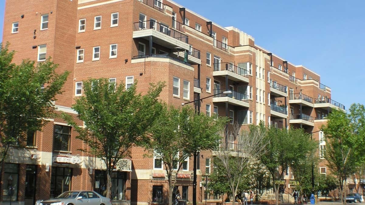 Photograph of St. Joseph's Hospital taken in 2006, part of the City of Edmonton Archives collection.