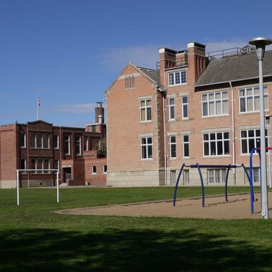 Oliver School, 2013, side view