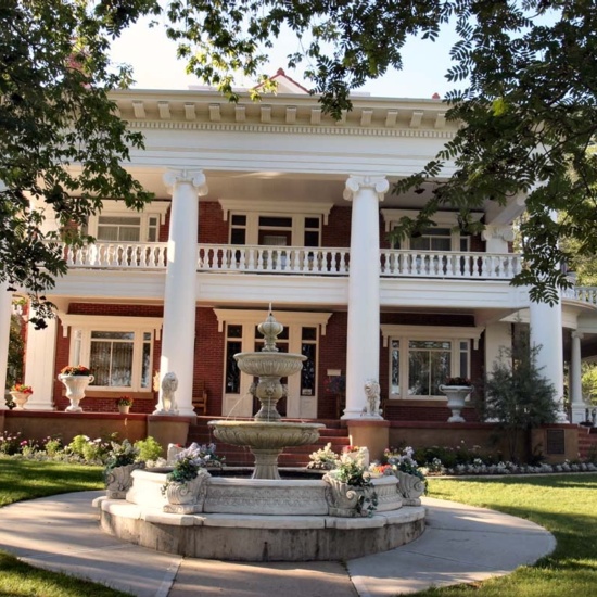 Magrath Mansion, 2007, front entrance detail