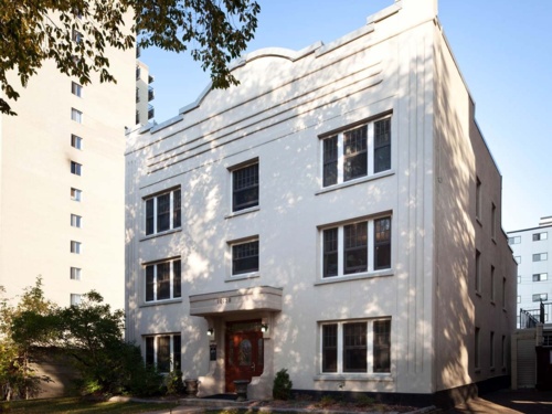 Balfour Manor